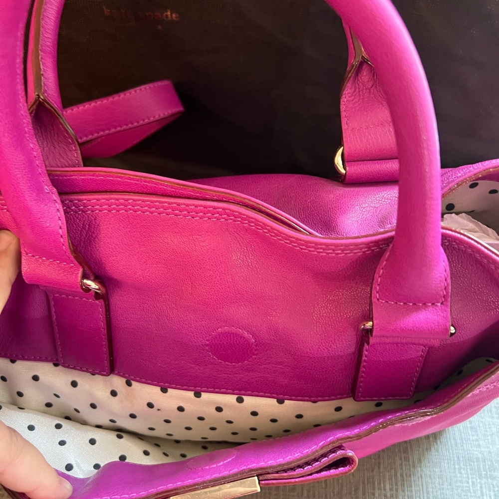 Kate spade pink Italian leather bag with handles & removable cross body strap. - Picture 4 of 6